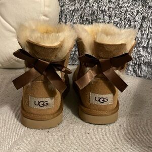 Ugg Mini Bailey Bow Boots Size 1